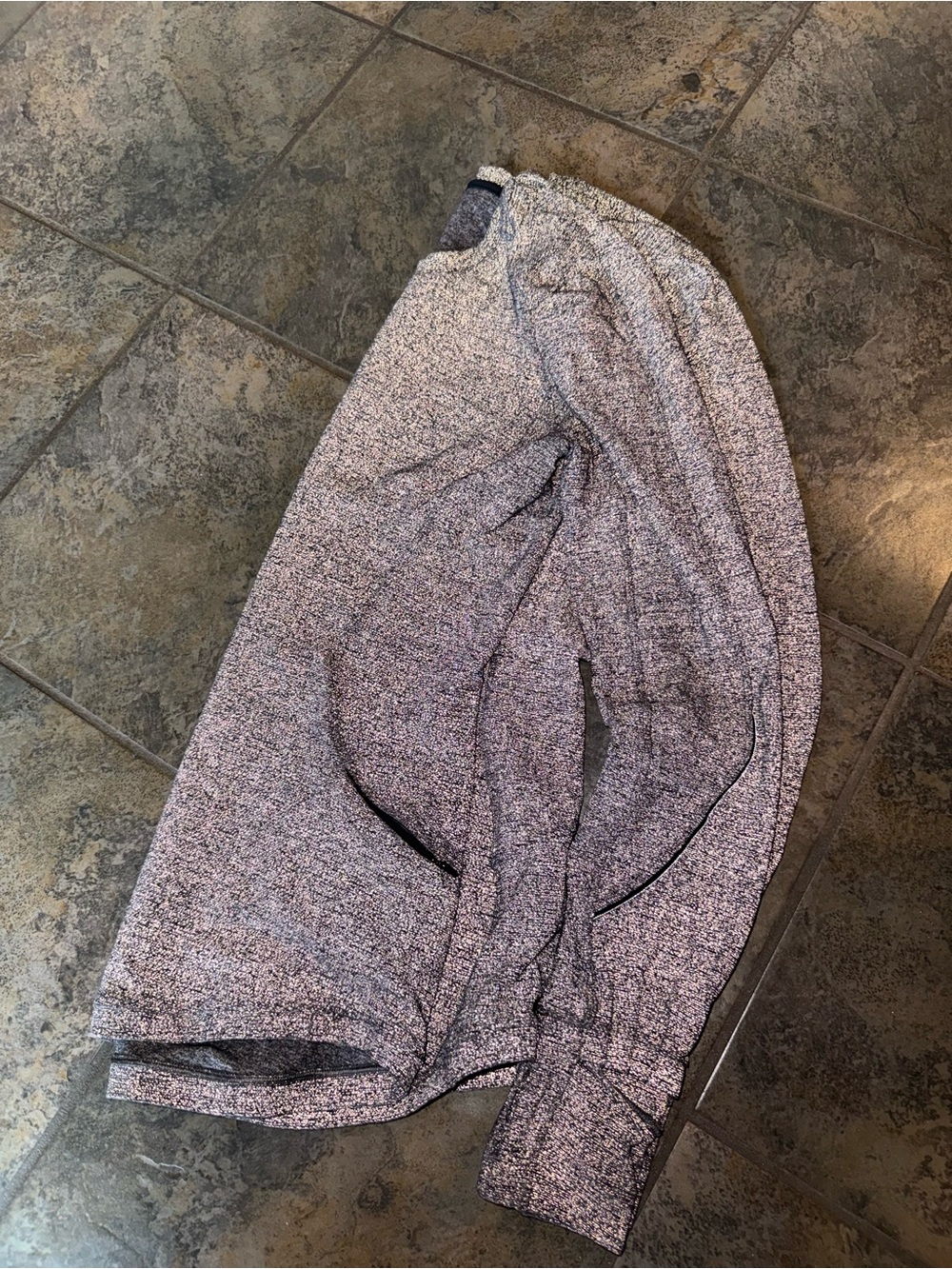 Women’s lululemon reflective grey rulu running top